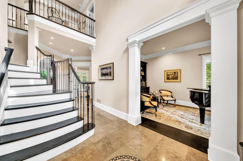 Image for property 2034 Gold Leaf Parkway, Canton, GA 30114