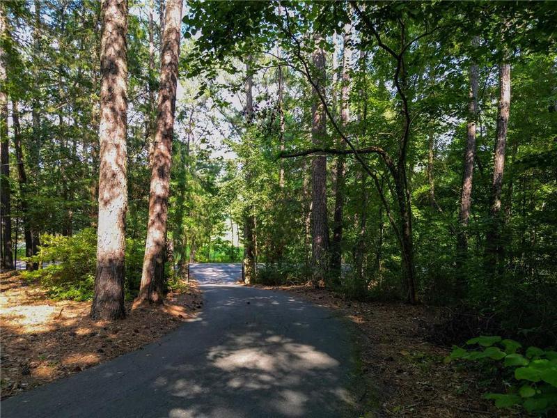 Image for property 2228 Pleasant Hill Road, Calhoun, GA 30701
