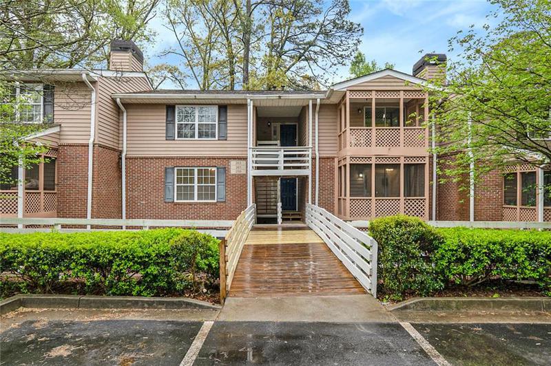 Image for property 261 Quail Run, Roswell, GA 30076