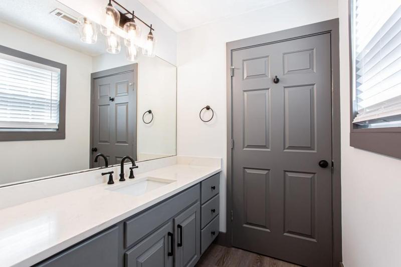 Image for property 1074 Peachtree Walk 115, Atlanta, GA 30309