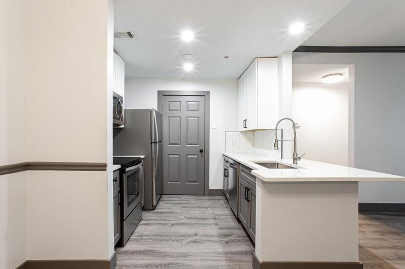 Image for property 1074 Peachtree Walk 115, Atlanta, GA 30309