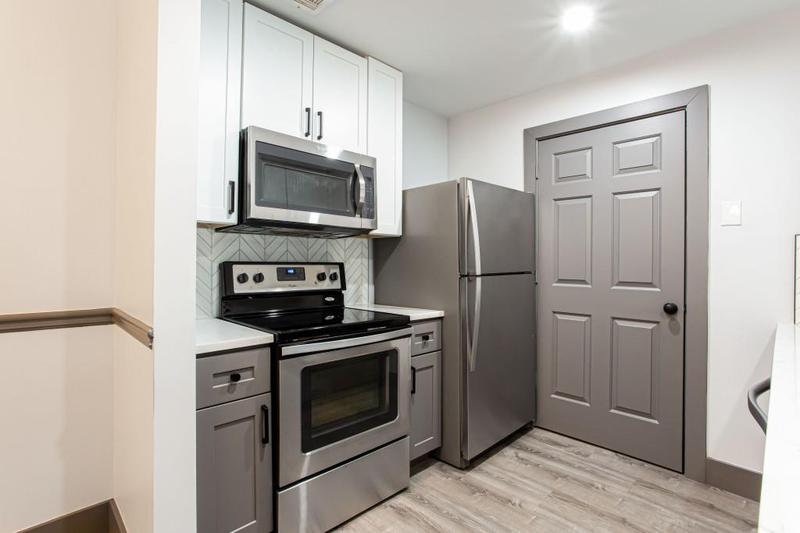 Image for property 1074 Peachtree Walk 115, Atlanta, GA 30309