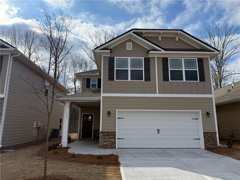 Image for property 111 VINEYARD Walk, Carrollton, GA 30117