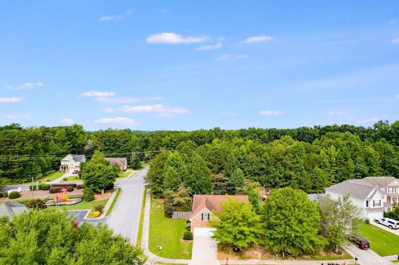 Image for property 5501 Somer Ridge Court, Douglasville, GA 30134