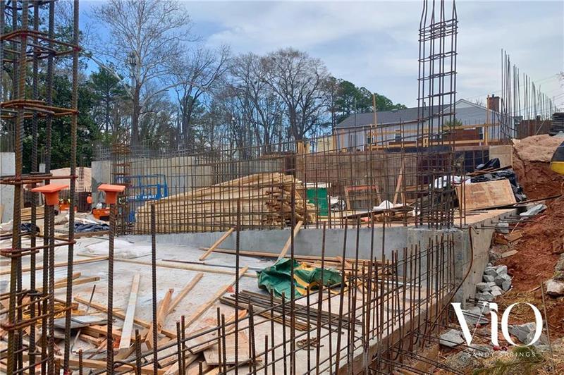 Image for property 318 Sandy Springs Circle 240, Atlanta, GA 30328