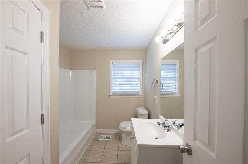 Image for property 160 Cross Creek Parkway, Dallas, GA 30157