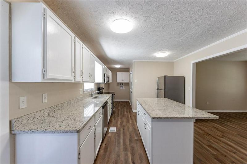 Image for property 160 Cross Creek Parkway, Dallas, GA 30157