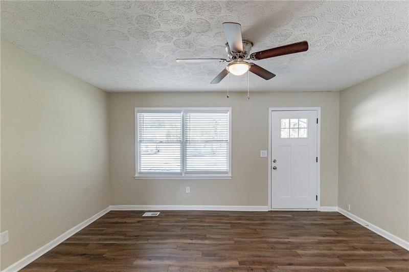 Image for property 160 Cross Creek Parkway, Dallas, GA 30157