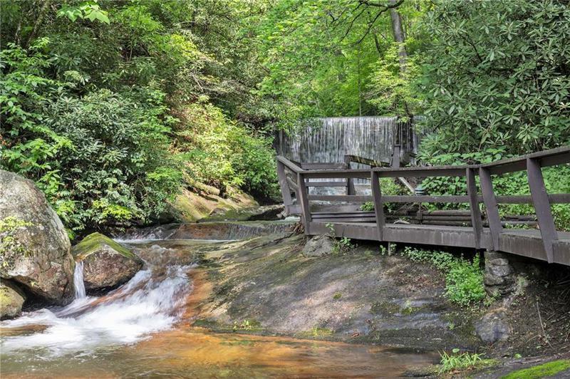 Image for property 17 Water Wheel Lane, Rabun Gap, GA 30568