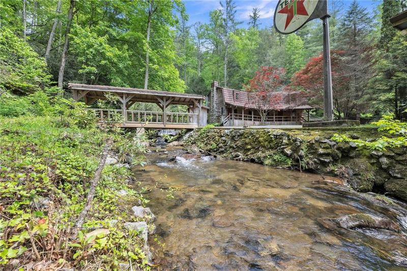 Image for property 17 Water Wheel Lane, Rabun Gap, GA 30568