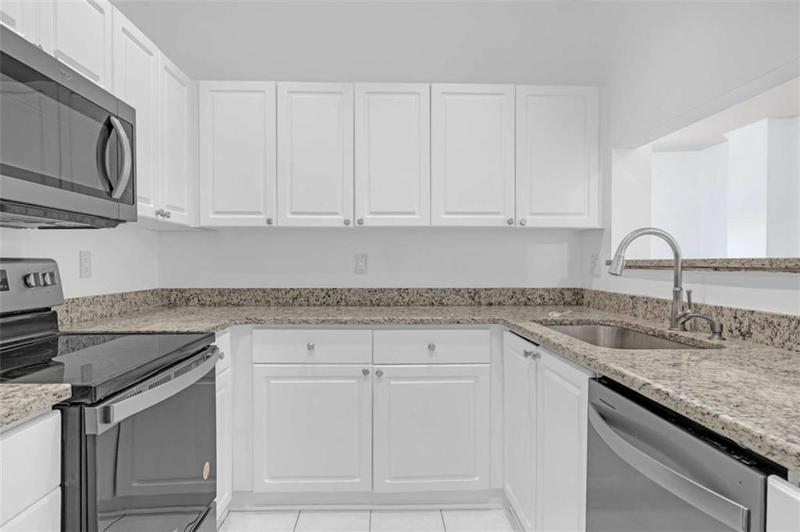 Image for property 3475 Oak Valley Road APT 650, Atlanta, GA 30326