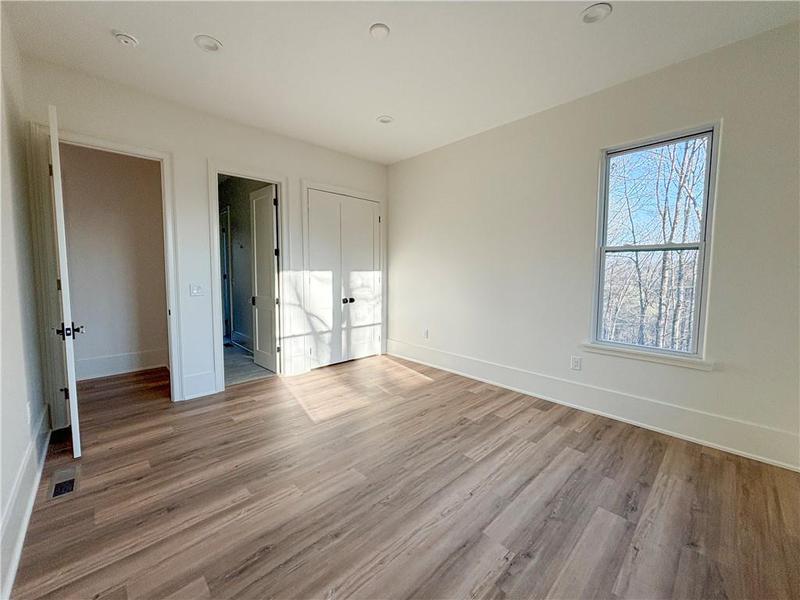 Image for property 270 Crosstree Lane, Atlanta, GA 30328