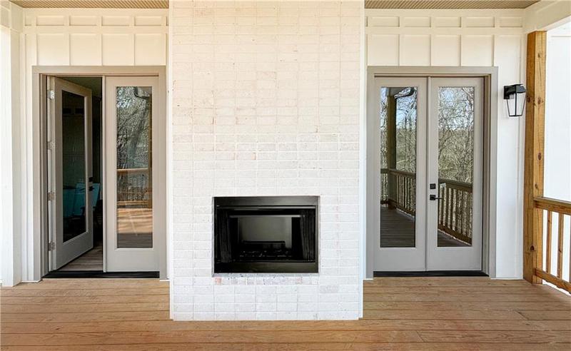 Image for property 270 Crosstree Lane, Atlanta, GA 30328
