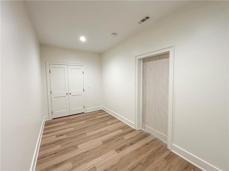 Image for property 270 Crosstree Lane, Atlanta, GA 30328