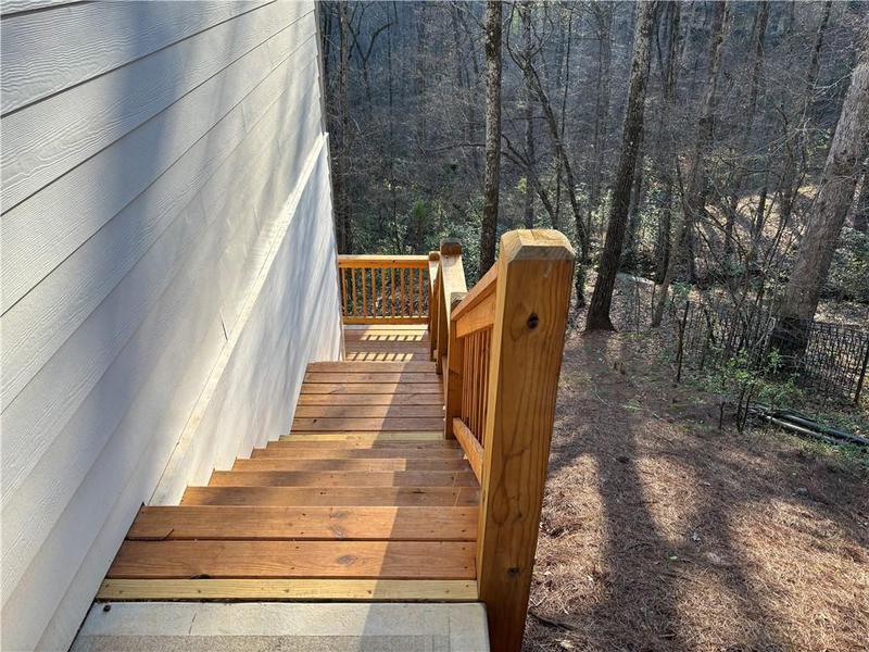 Image for property 270 Crosstree Lane, Atlanta, GA 30328