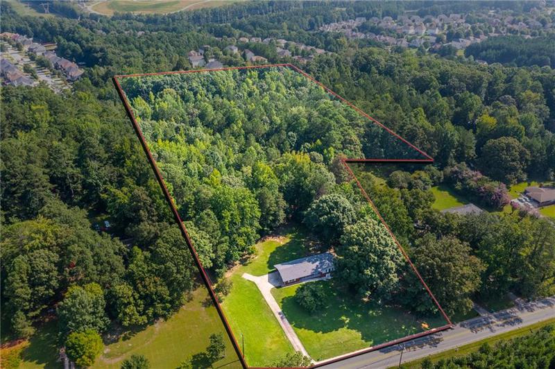 Image for property 4440 Stonewall Tell Road, Atlanta, GA 30349