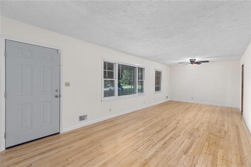 Image for property 4440 Stonewall Tell Road, Atlanta, GA 30349