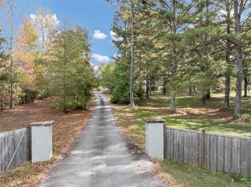 Image for property 220 CHAMBERS Road, Mcdonough, GA 30253