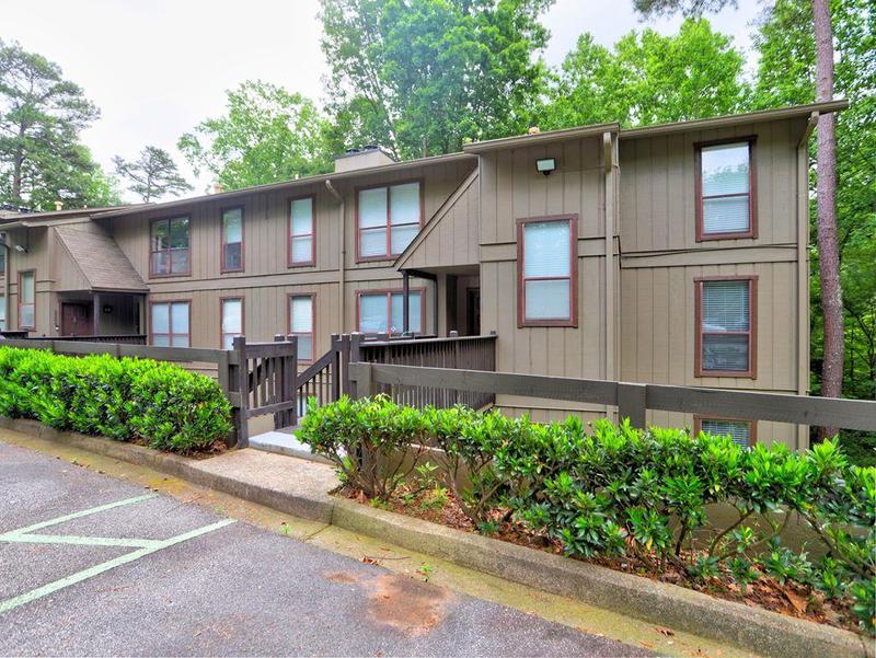 Image for property 2210 Cumberland Court, Smyrna, GA 30080