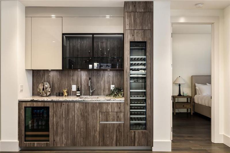 Image for property 3107 Peachtree Road NE Unit #1803, Atlanta, GA 30305