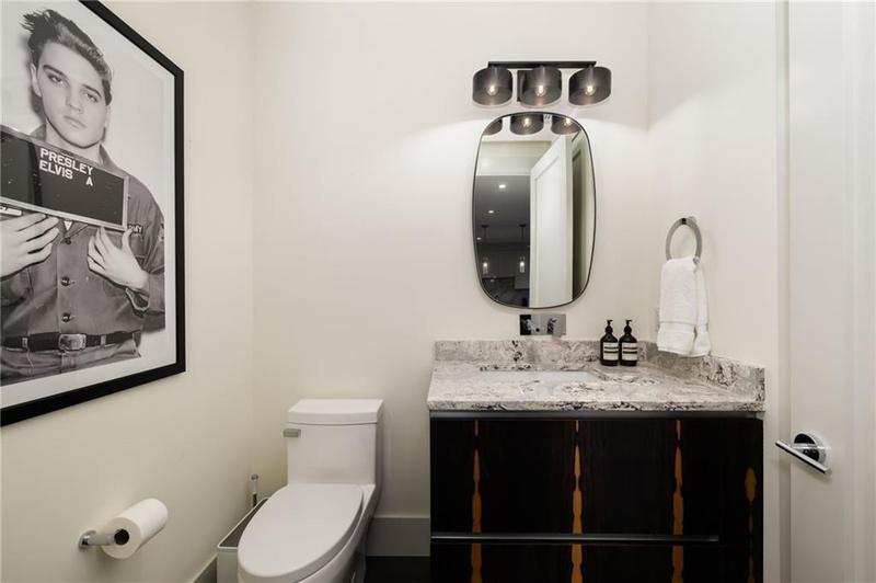 Image for property 3107 Peachtree Road NE Unit #1803, Atlanta, GA 30305
