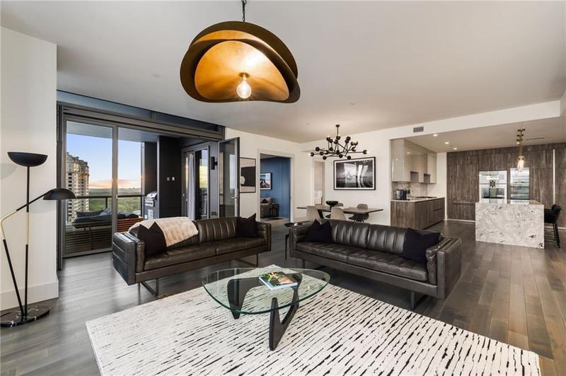 Image for property 3107 Peachtree Road NE Unit #1803, Atlanta, GA 30305