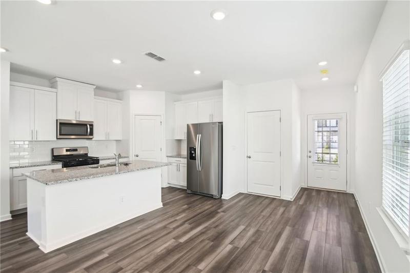 Image for property 269 Bald Avenue 18, Stockbridge, GA 30253