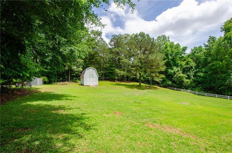Image for property 410 Hendon Road, Woodstock, GA 30188