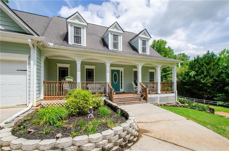 Image for property 410 Hendon Road, Woodstock, GA 30188