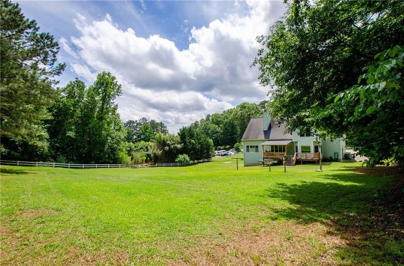 Image for property 410 Hendon Road, Woodstock, GA 30188