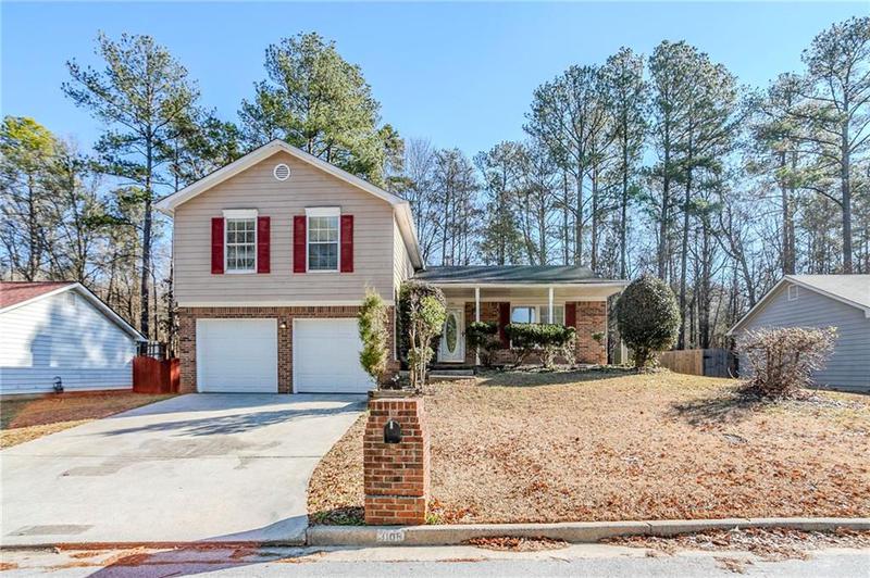 Image for property 3100 Aberdeen Way, Lithonia, GA 30038