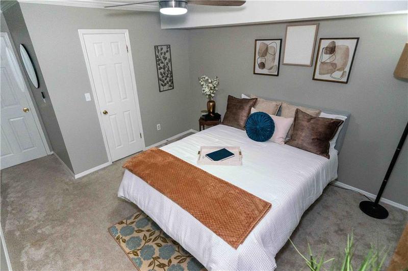 Image for property 2706 Suwanee Way 12, Marietta, GA 30067