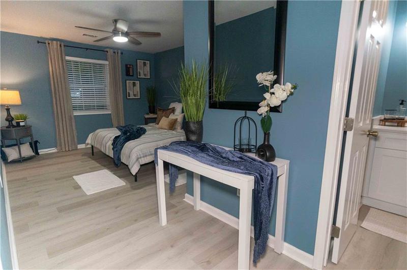 Image for property 2706 Suwanee Way 12, Marietta, GA 30067
