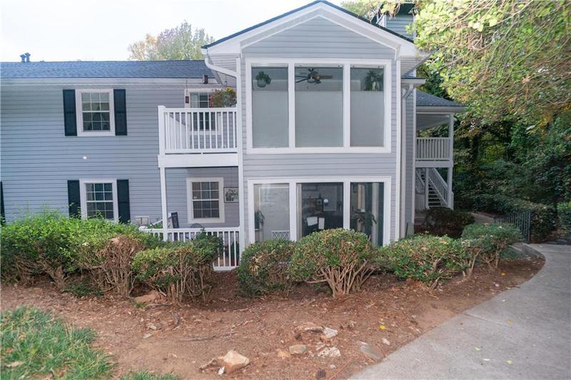 Image for property 2706 Suwanee Way 12, Marietta, GA 30067
