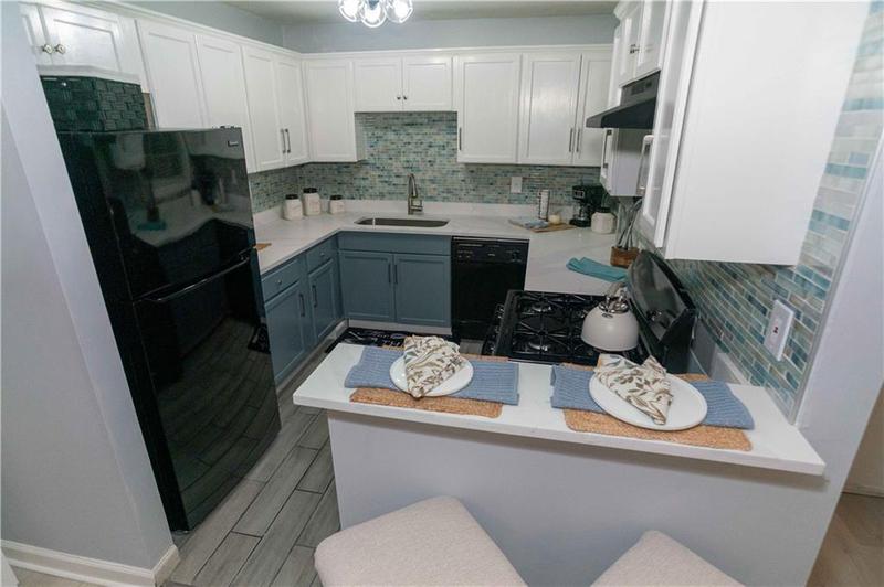 Image for property 2706 Suwanee Way 12, Marietta, GA 30067