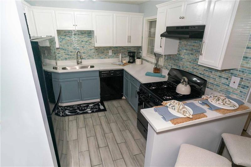 Image for property 2706 Suwanee Way 12, Marietta, GA 30067