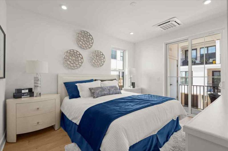 Image for property 201 New Street 2201-9, Decatur, GA 30030
