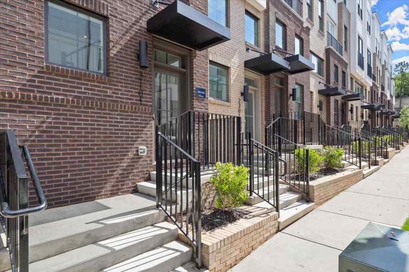 Image for property 201 New Street 2201-9, Decatur, GA 30030