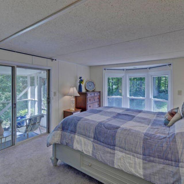 Image for property 6975 Lakeside Place, Gainesville, GA 30506