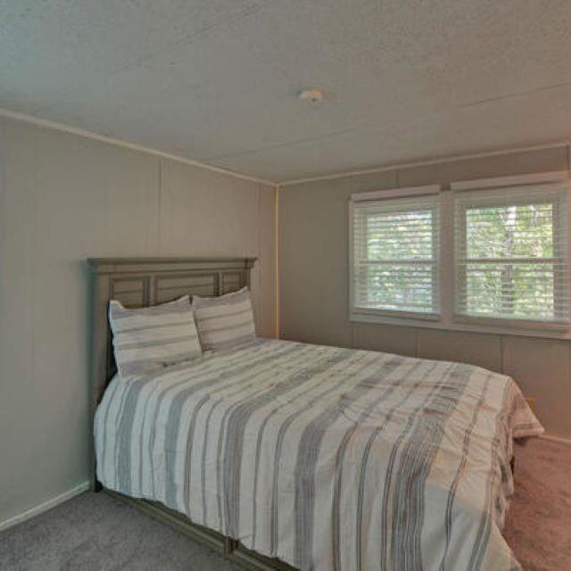 Image for property 6975 Lakeside Place, Gainesville, GA 30506