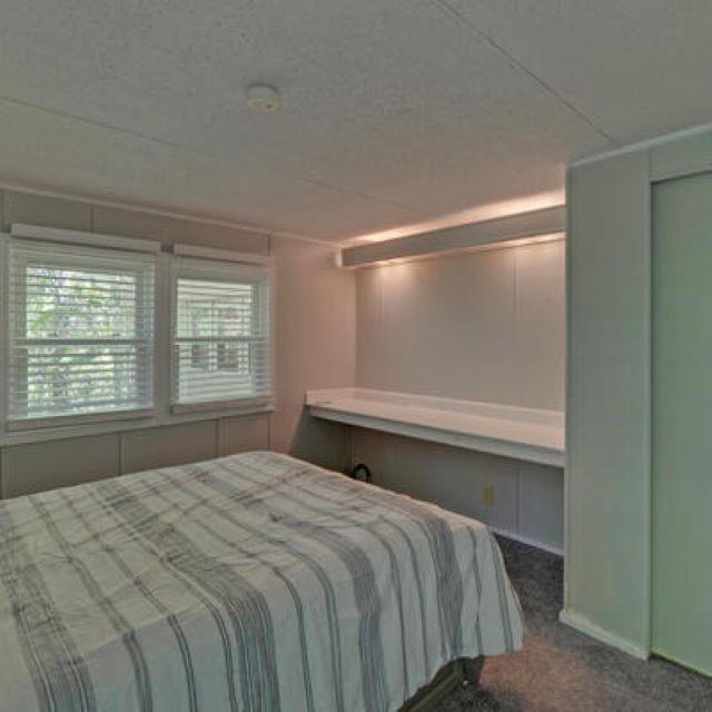 Image for property 6975 Lakeside Place, Gainesville, GA 30506