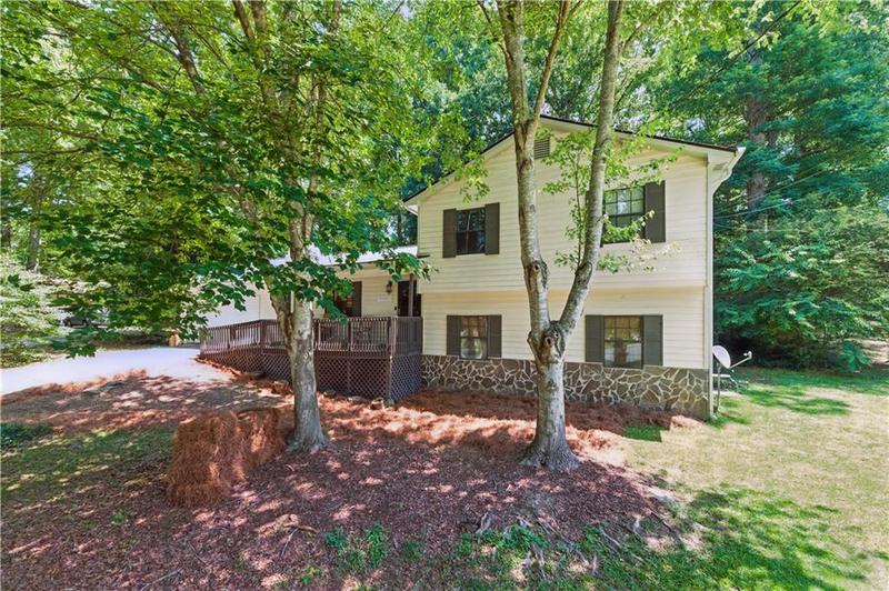 Image for property 2031 Dennis Place, Buford, GA 30519