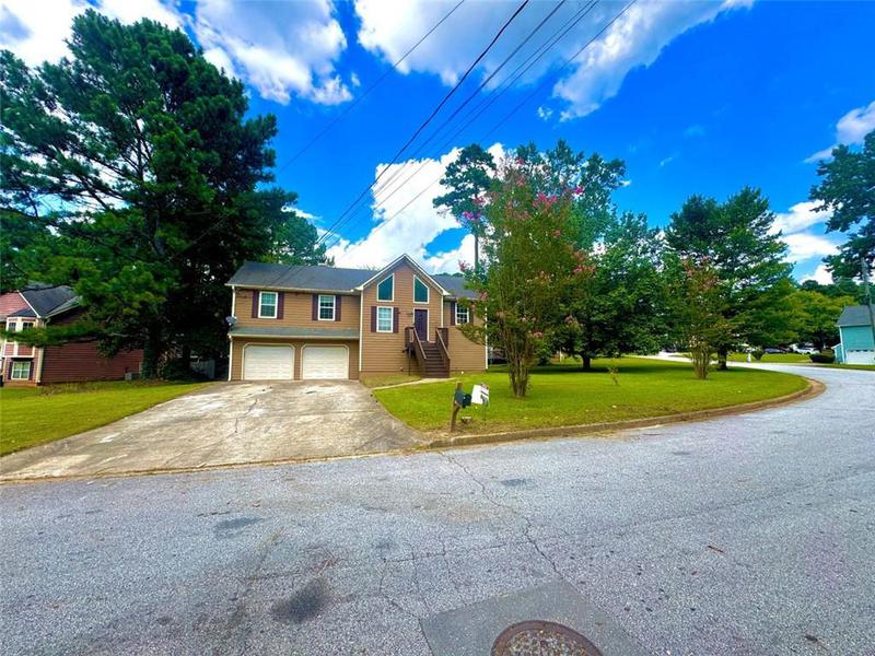 Image for property 4425 BOULDER SPRINGS Cove, Ellenwood, GA 30294
