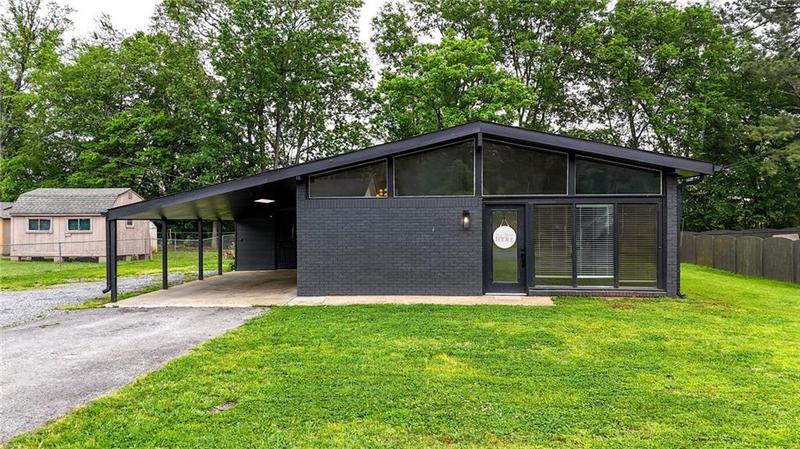 Image for property 215 Maplewood Drive, Calhoun, GA 30701