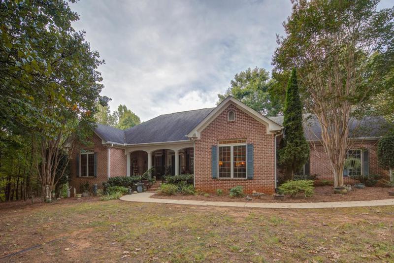 Image for property 1170 Calhoun Road, Dahlonega, GA 30533