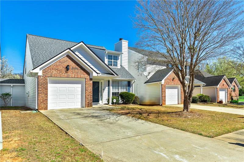 Image for property 4105 Ravenwood Court 3, Union City, GA 30291