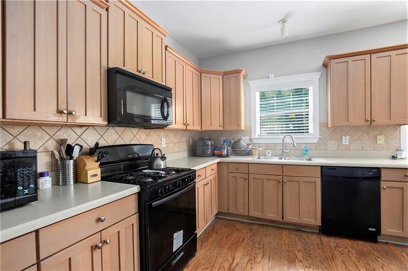 Image for property 421 Bedford Crossing, Mcdonough, GA 30253