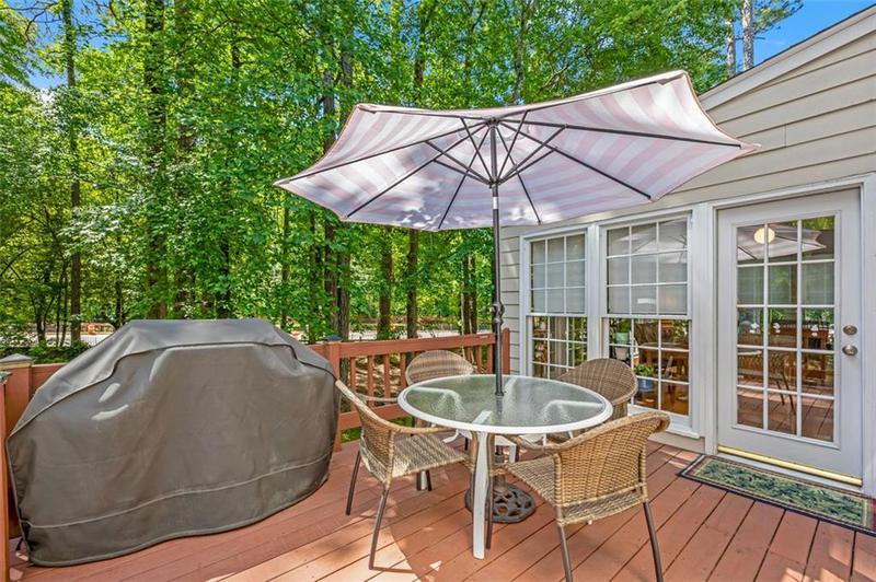 Image for property 222 MOSSY Place, Alpharetta, GA 30005