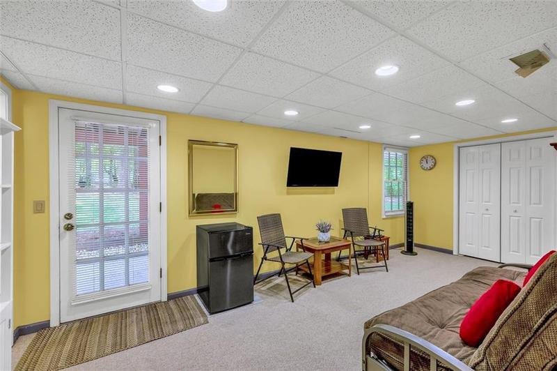 Image for property 222 MOSSY Place, Alpharetta, GA 30005
