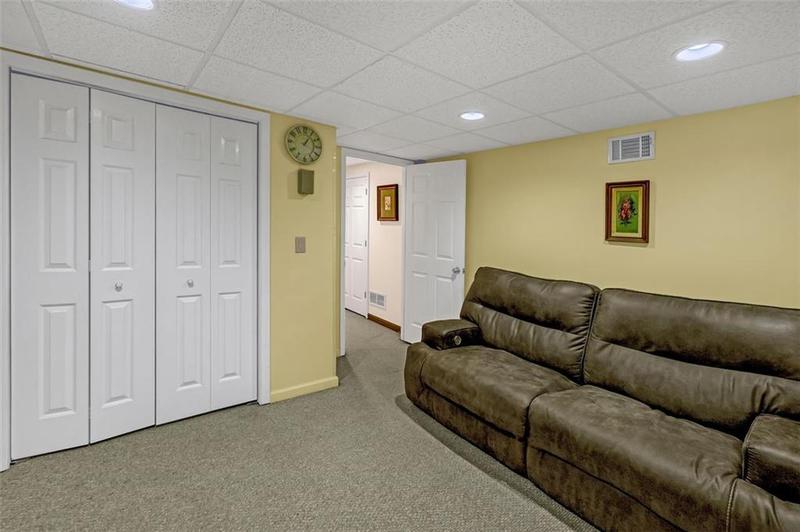 Image for property 222 MOSSY Place, Alpharetta, GA 30005